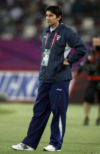 2011-01-162011-01-16t200341z_01_ac517_rtridsp_3_soccer-asian_reuters