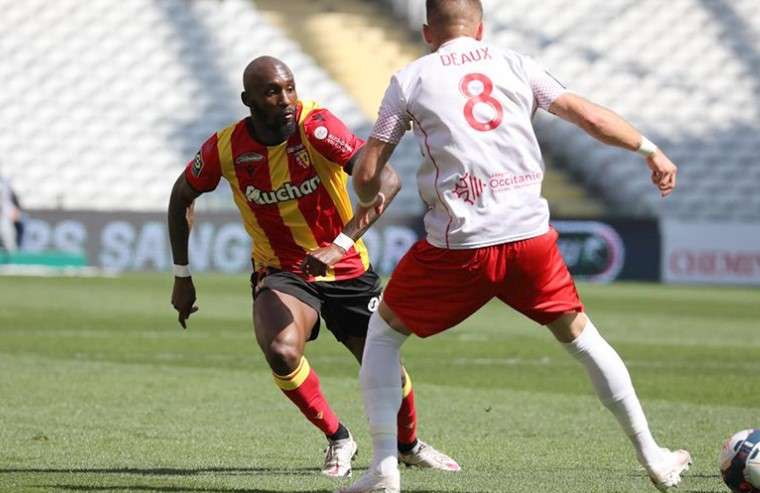 جانب من لقاء لانس ونيم