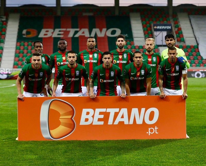 لاعبو ماريتيمو 