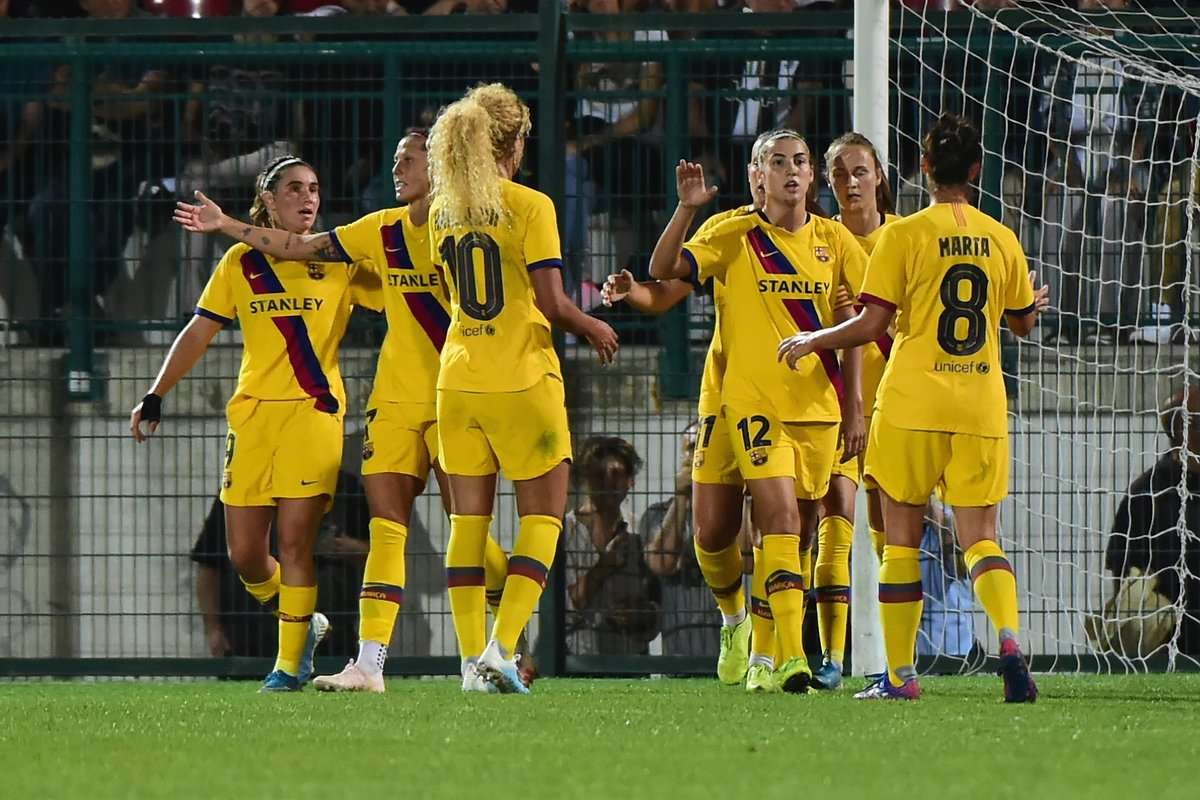 لاعبات برشلونة