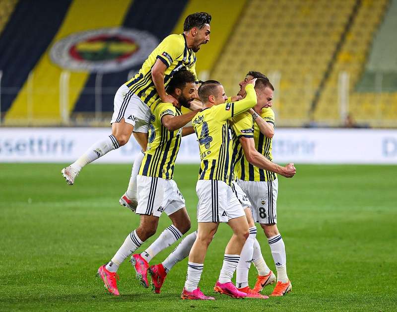 لاعبو فنربخشه