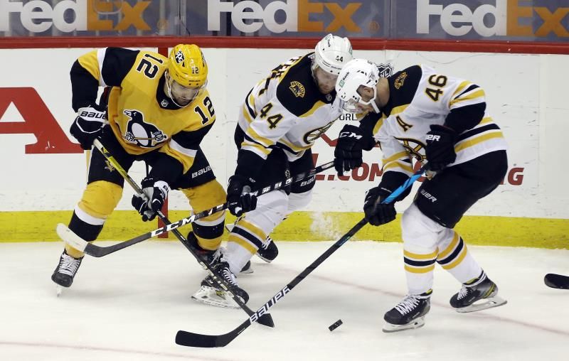 2021-04-25t224718z_772821857_mt1usatoday15965588_rtrmadp_3_nhl-boston-bruins-at-pittsburgh-penguins_reuters