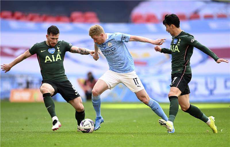 من لقاء مان سيتي وتوتنهام