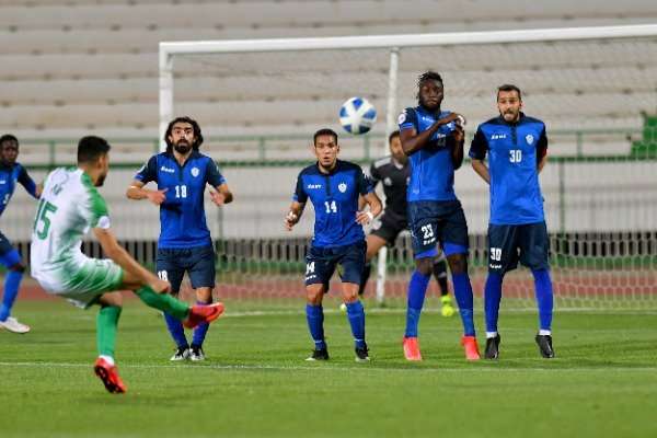 لاعبو نادي الشباب 