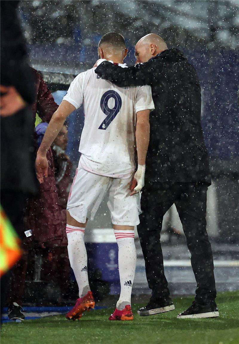 زيدان وبنزيما 