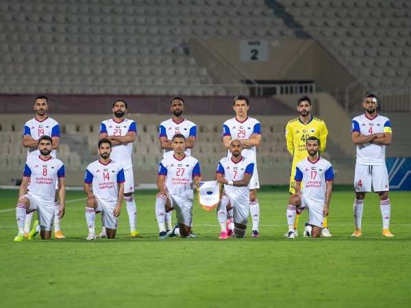 لاعبو الشارقة