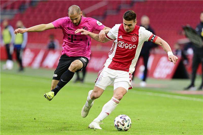 من الدوري الهولندي