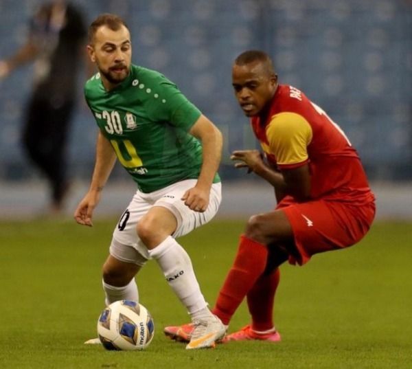 من لقاء الذهاب بين الفريقين