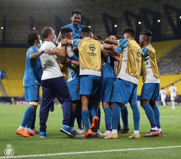 فرحة لاعبي النصر