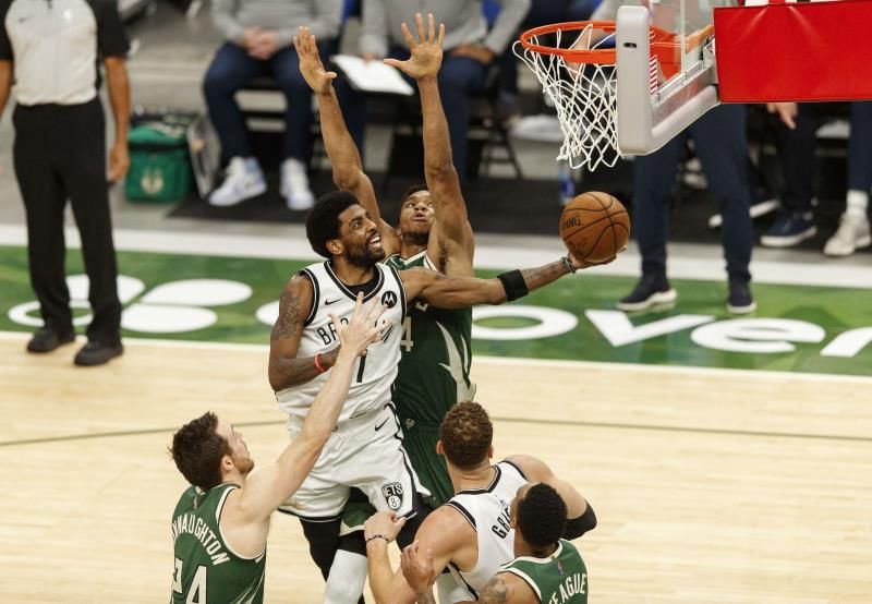 2021-05-02t220552z_1170919859_mt1usatoday16004593_rtrmadp_3_nba-brooklyn-nets-at-milwaukee-bucks_reuters