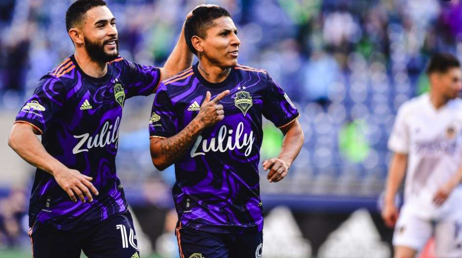 فرحة لاعبي سياتل ساوندرز 