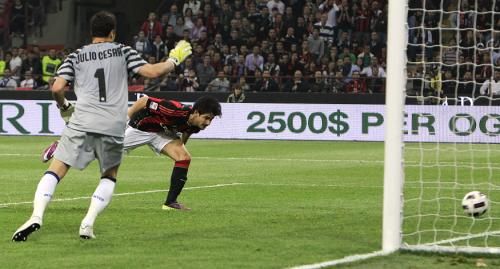 2011-04-022011-04-02t204218z_01_mxr15_rtridsp_3_soccer-italy_reuters