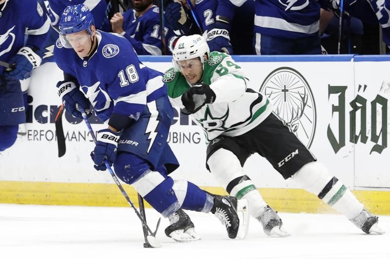 2021-05-06t012457z_1787358579_mt1usatoday16018323_rtrmadp_3_nhl-dallas-stars-at-tampa-bay-lightning_reuters