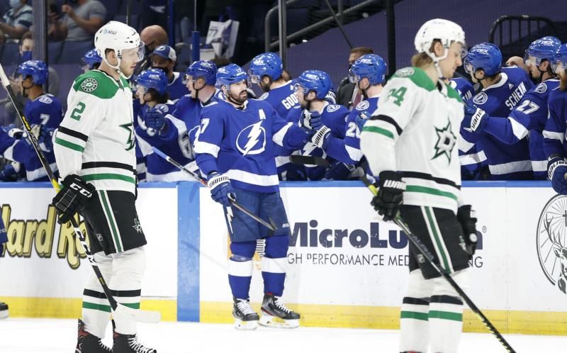 2021-05-06t012456z_699934857_mt1usatoday16018322_rtrmadp_3_nhl-dallas-stars-at-tampa-bay-lightning_reuters
