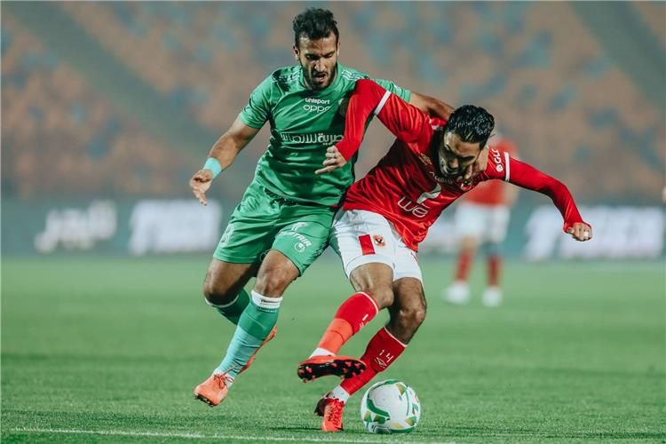 لقاء سابق بين الفريقين