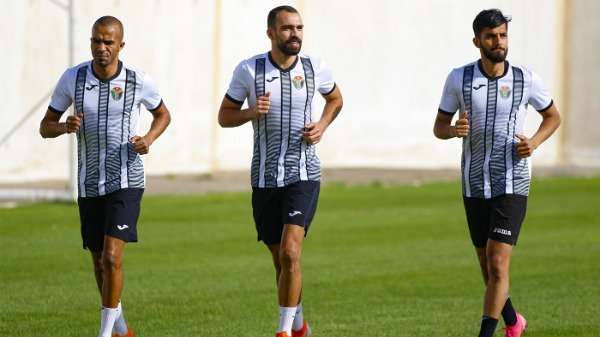   من تدريبات اللاعبين