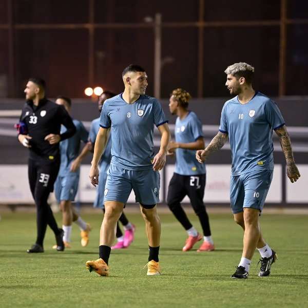 لاعبو الشباب