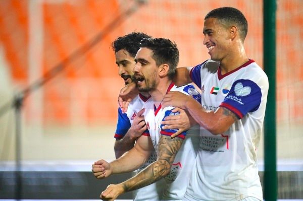 من الدوري الإماراتي