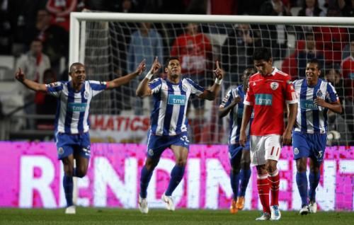 2011-04-032011-04-03t212841z_01_jmr04_rtridsp_3_soccer-europe-portugal_reuters