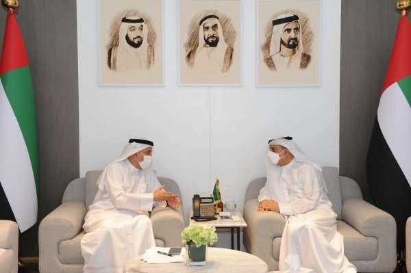 من الاجتماع