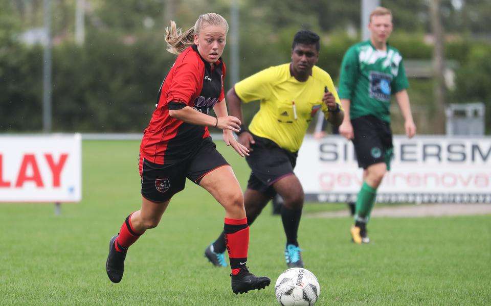 إلين فوكيما في مباراة للرجال