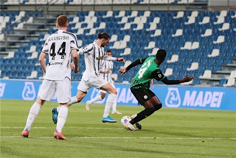 أدريان رابيو