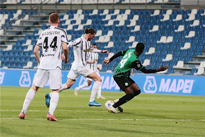 أدريان رابيو