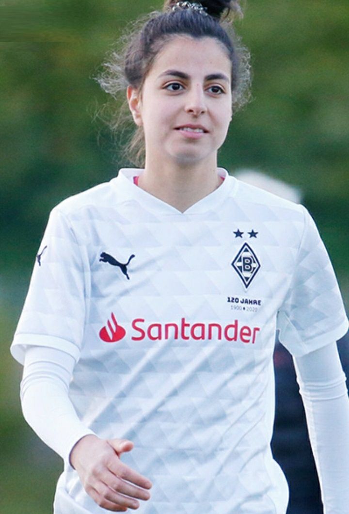 سارة أبو صباح