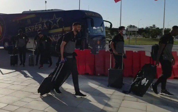  بعثة الترجي في مطار تونس