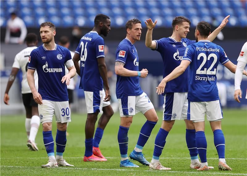 لاعبو شالكه 