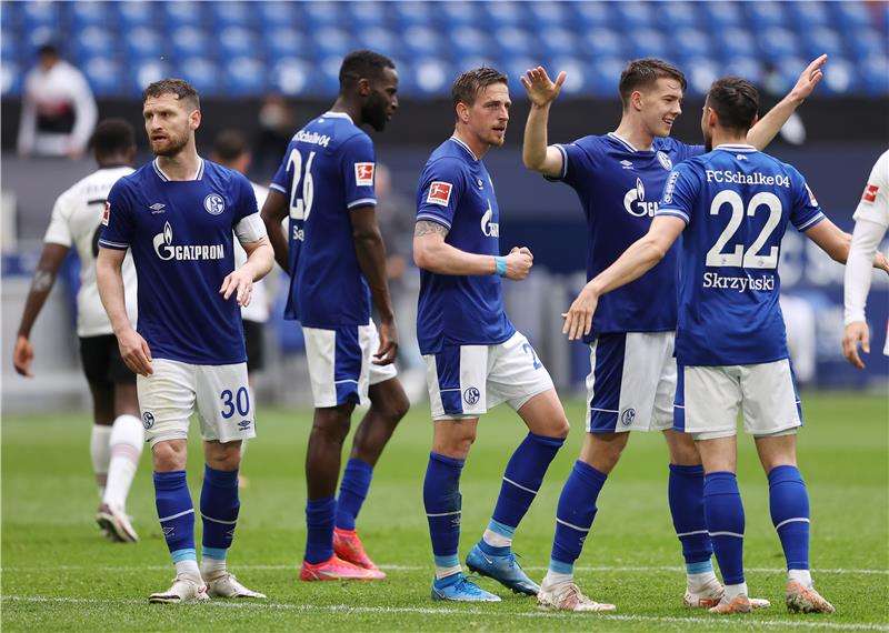 لاعبو شالكه 