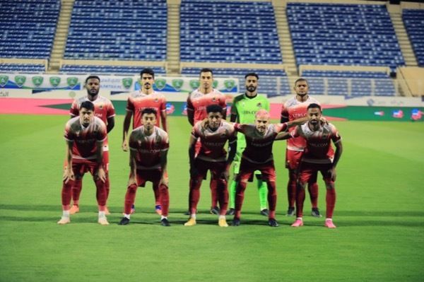 لاعبو الوحدة