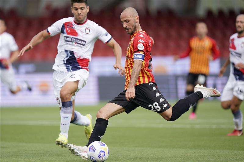 من مباراة بينفينتو وكروتوني