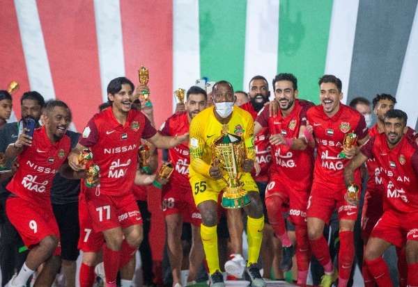 من تتويج شباب الأهلي