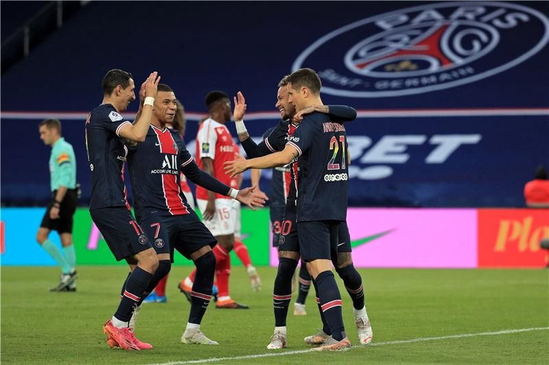 لاعبو باريس