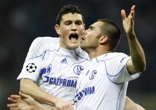 2011-04-052011-04-05t201016z_01_mil311_rtridsp_3_soccer-champions_reuters