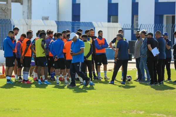 لاعبو الهلال 