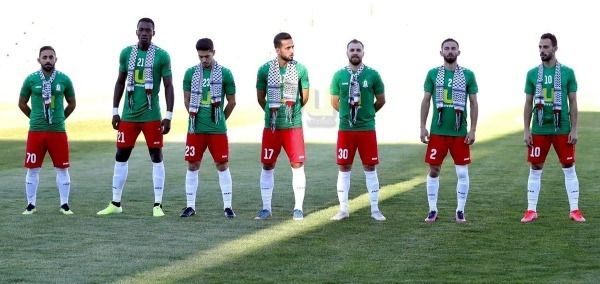 لاعبو فريق الوحدات