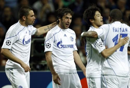 2011-04-052011-04-05t211558z_01_mil320_rtridsp_3_soccer-champions_reuters
