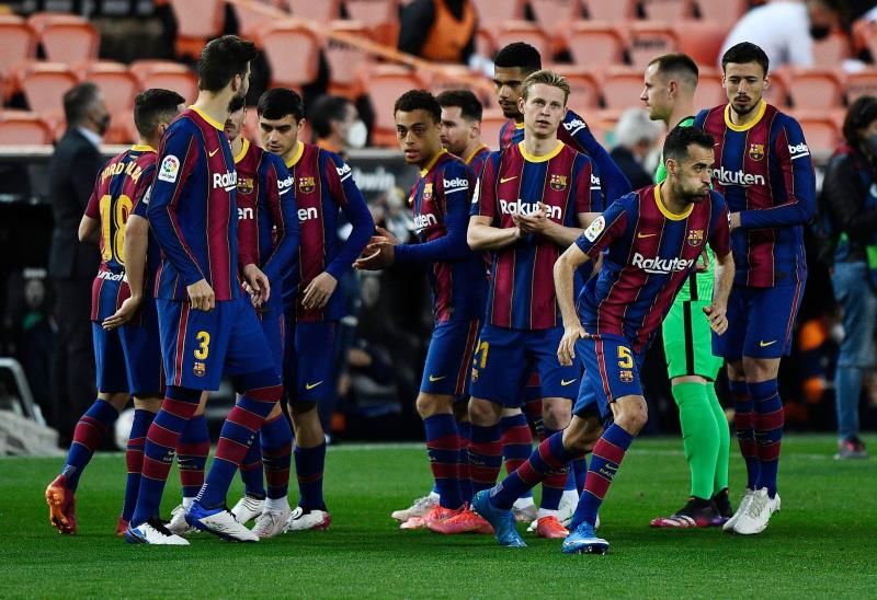لاعبو برشلونة