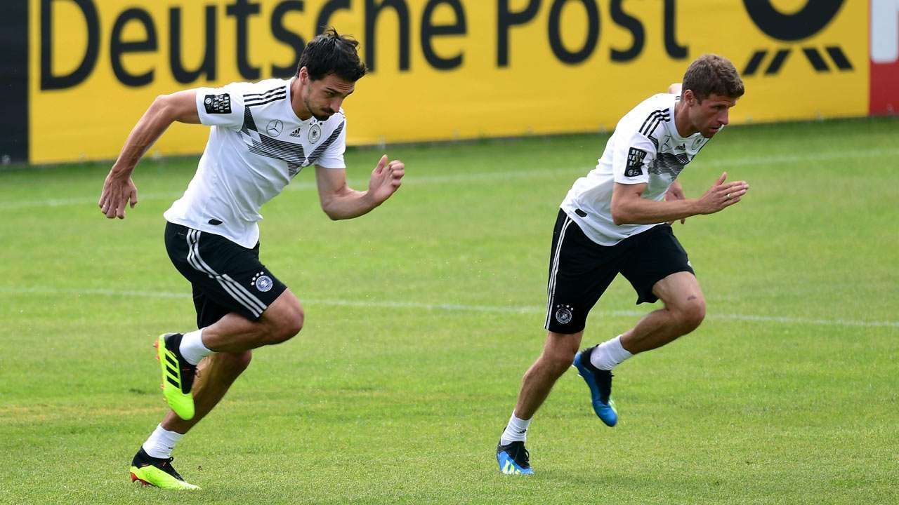 توماس مولر وماتس هوميلز - أرشيفية 