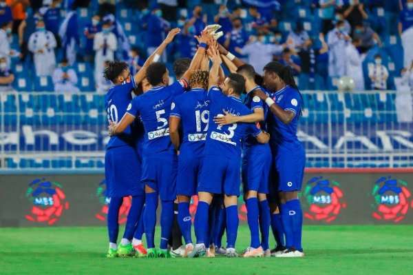 لاعبو الهلال