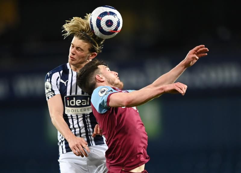 2021-05-19t210713z_1627432462_up1eh5j1mnzpw_rtrmadp_3_soccer-england-wba-whu-report_reuters