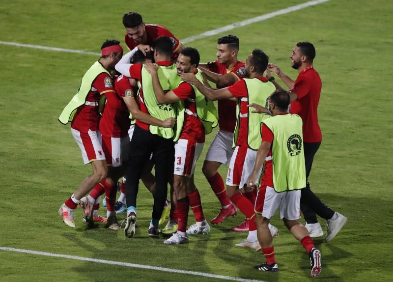 لاعبو الأهلي 