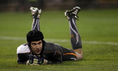 2011-03-252011-03-25t231934z_01_sps31_rtridsp_3_soccer-euro_reuters
