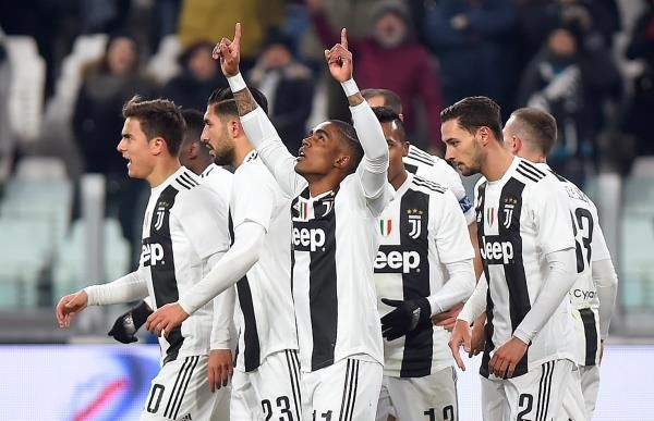 دوجلاس كوستا