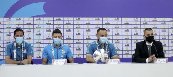 من المؤتمر الصحفي