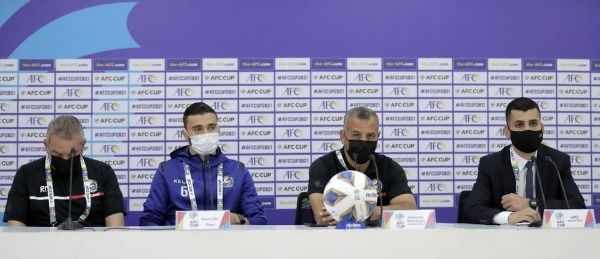 من المؤتمر الصحفي