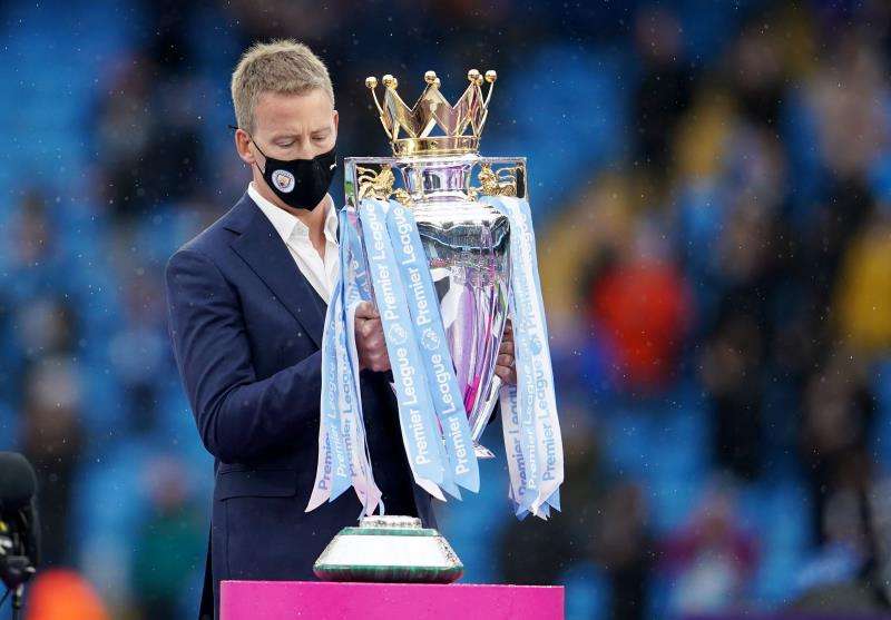 من تسليم اللقب للسيتي