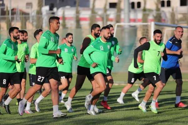 لاعبو الأنصار 